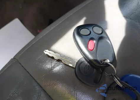 2006 Chevrolet Suburban 1500 Ltz из США, поврежденный, VIN 1GNFK16U36J171629